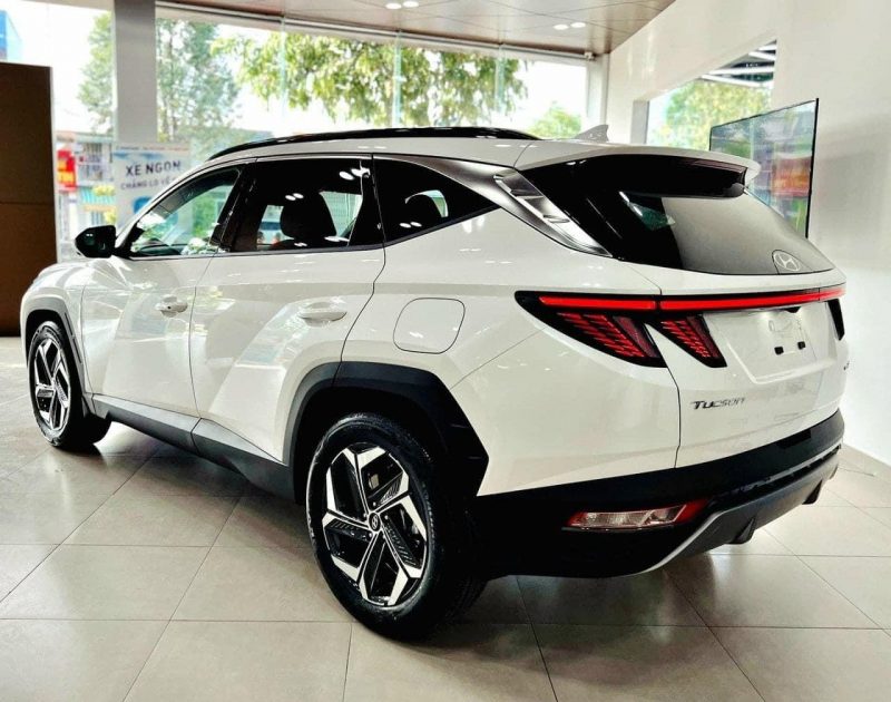 Đuôi xe Hyundai Tucson 2022 hiện đại, thể thao với loạt thiết kế mới